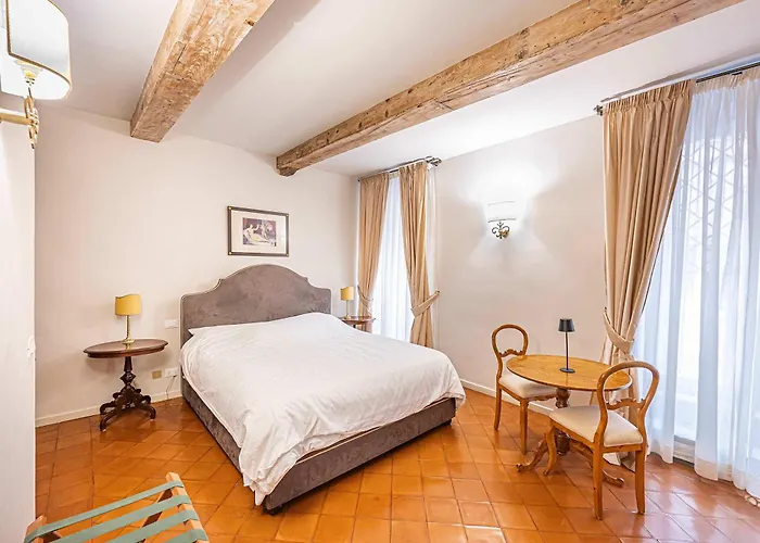 Palazzo Costaguti Luxury And Terrace Up To 6 Appartement *