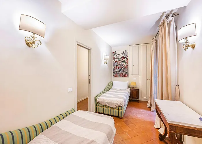 Palazzo Costaguti Luxury And Terrace Up To 6 Appartement *