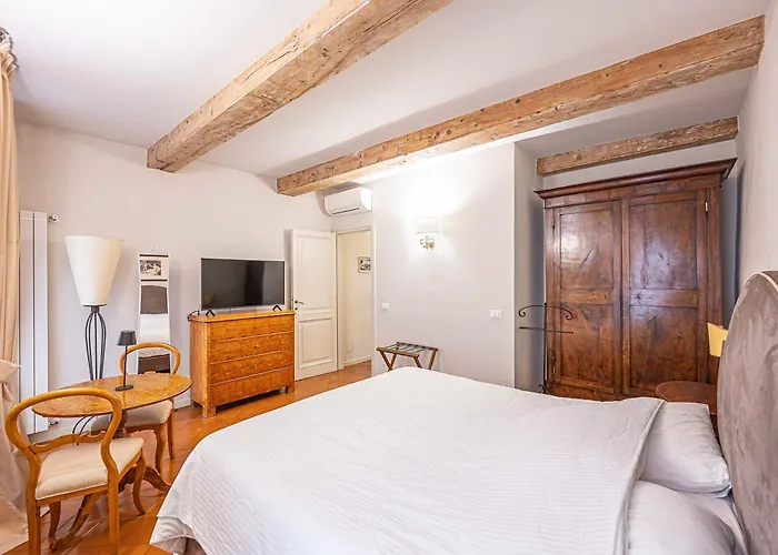 Palazzo Costaguti Luxury And Terrace Up To 6 Appartement *
