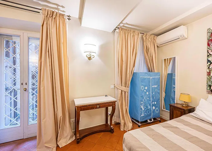 Palazzo Costaguti Luxury And Terrace Up To 6