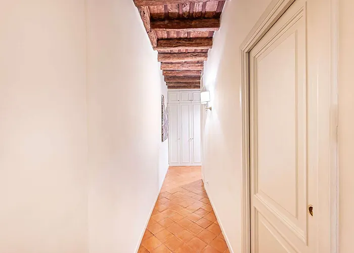 Appartement Palazzo Costaguti Luxury And Terrace Up To 6