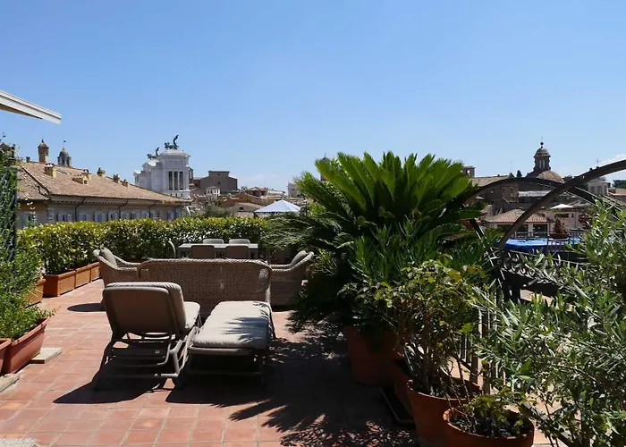 Apartment Palazzo Costaguti Luxury And Terrace Up To 6 Rom